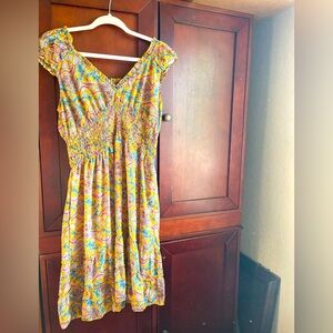 Silk blend boho gypsy dress w/ tiered hem smocked bodice capped sleeve free size